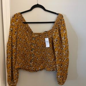 American Eagle crop top